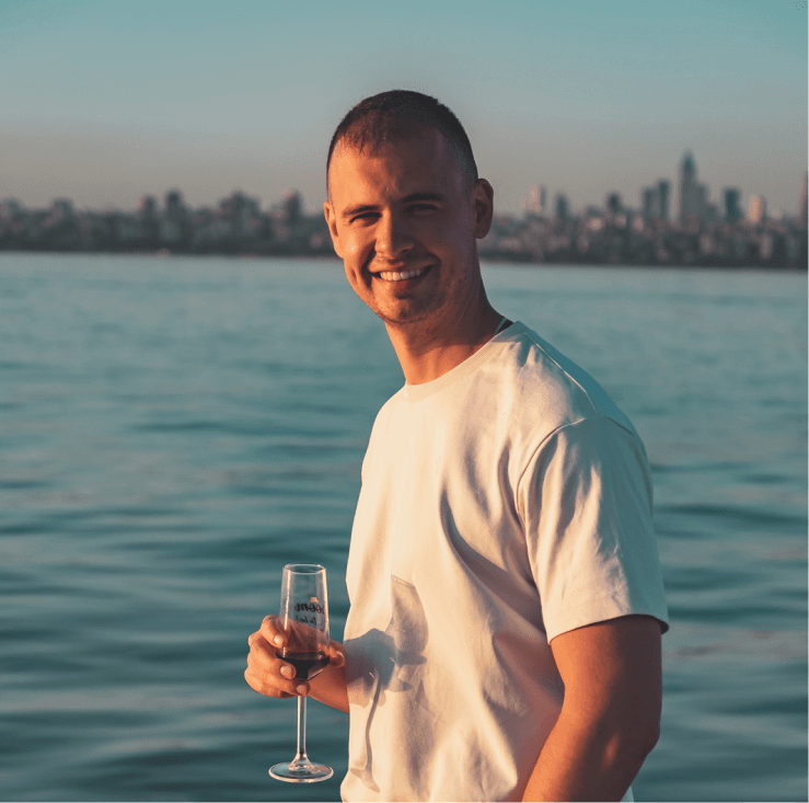 Enrichment of organization contacts